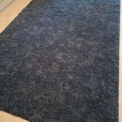 High quality Large Navy Rug 133 x 195cm