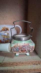 Vintage sandland ware ceramic biscuit jar