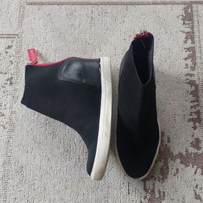 Wedge ankle boots