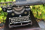 typewriter smith premier