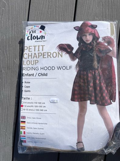 Halloween costume little red riding hood