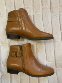 Ralph Lauren boots size 6