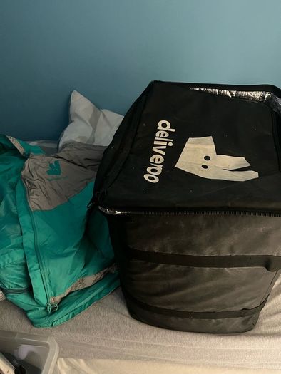 Deliveroo bag + jacket