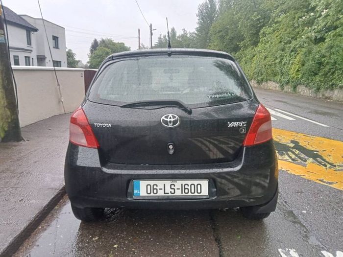 2006 yaris