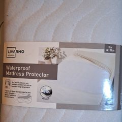 Livarno home waterproof mattress protector