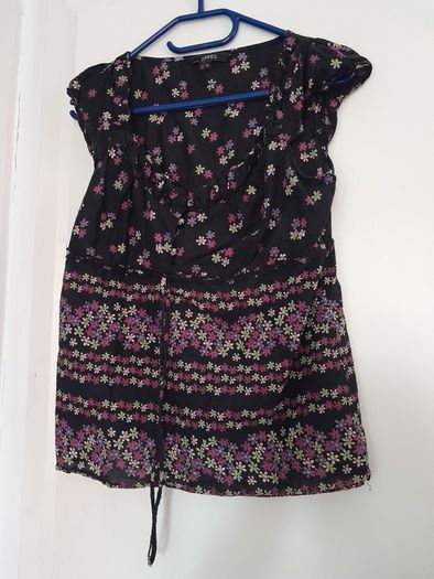 Top, black colour, with flower pattern, UK14