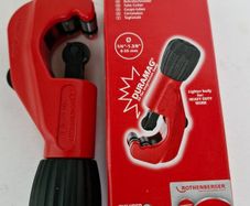 Pipe cutter