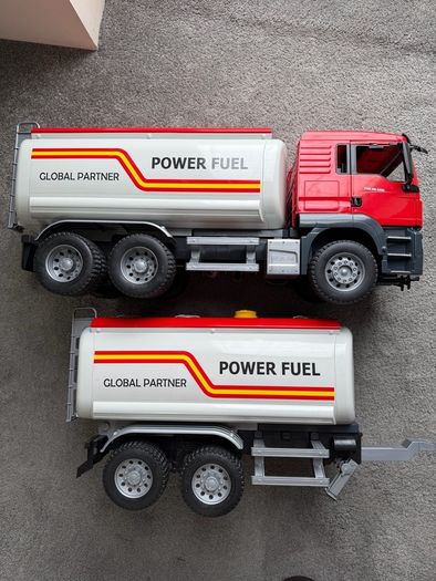 Bruder Oil Truck & Trailer