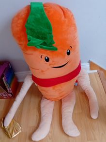 giant kevin the carrot