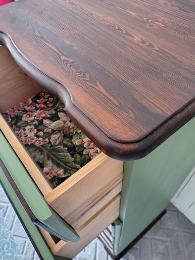 Tall boy chest of drawers