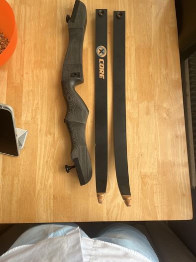 Core Tegra Bow 70" 40lbs