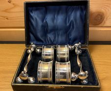 Antique Cased EPNS Silver Plate Napkin Rings & Knife Rests Set