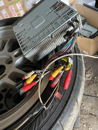 Beat Car Stereo/Radio/Dvd Player