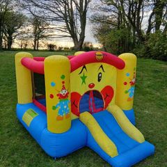 Happy Hop Bouncy Castle