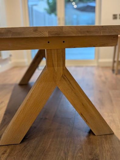 Granada Light Oak Y-Leg Dining Table