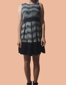 Chic Black & White Sleeveless Dress UK 14