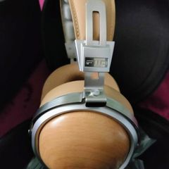 FIIO FT1 Closed back headphones