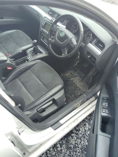 Breaking Skoda superb 2013 cayc MDM  lf9e 1.6tdi