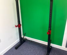 squat rack
