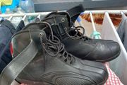 biker shues size 42