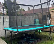 trampoline 10 x 7.5ft