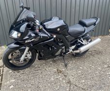 Suzuki Sv 1000s Limited Edition. Sports Tourer. 2006 twin exhaust. Great condition