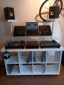 DJ Table