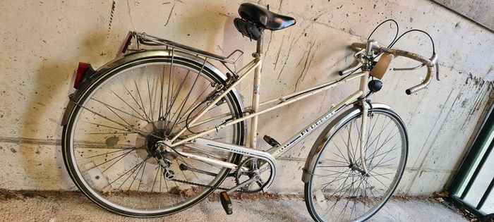 Ladies vintage racer bike PEUGEOT for sell.