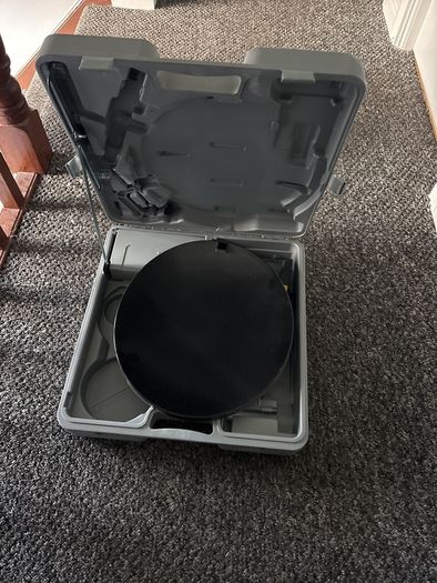 Portable satellite system