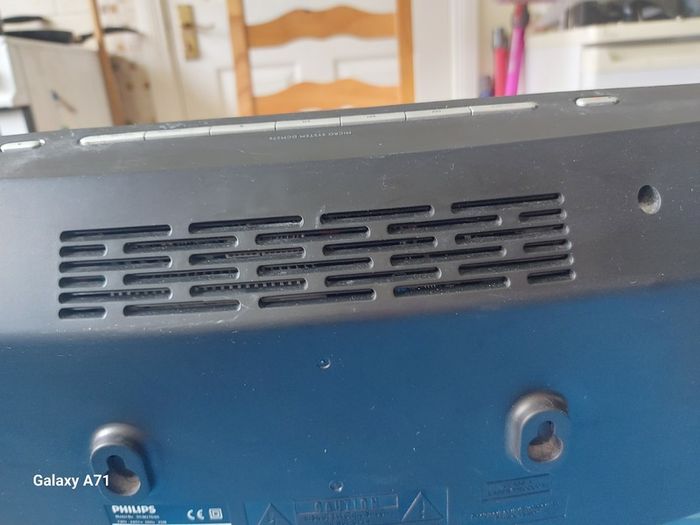 Phillips Micro System. Model DCM276-05, Radio,CD,Ipod,USB, etc, all working perfect and in excellent condition