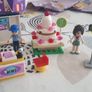 Lego Friends Heartlake News Van Image 4