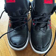 Nike Air Jordan Max Aura 5 size UK 6 EUR