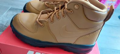 Kids Nike boots