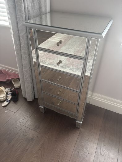 Mirrored 5 drawer unit
