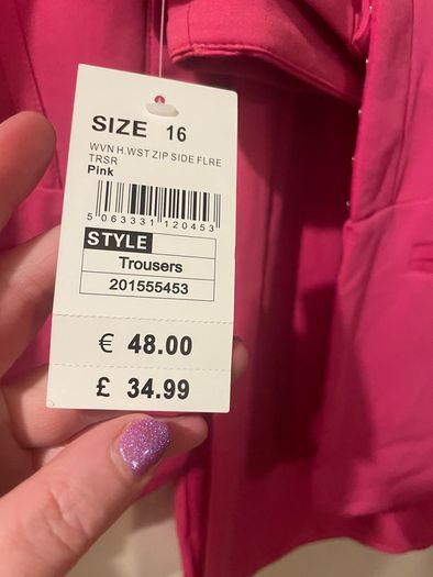 Brand new with tags beautiful Pink Quiz ladies trouser suit size 16