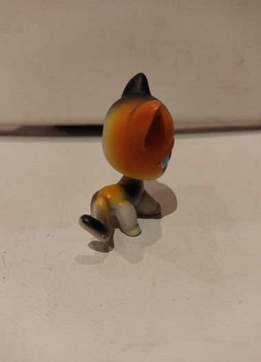 Littlest Pet Shop Short Hair Calico Cat #106