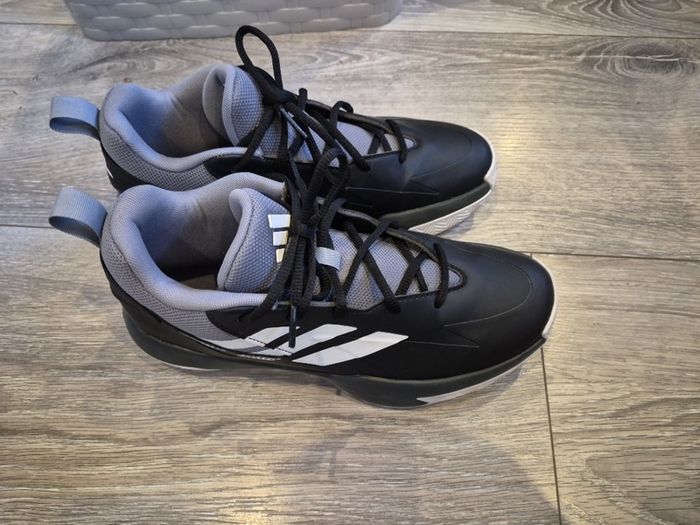 basketball shoes
