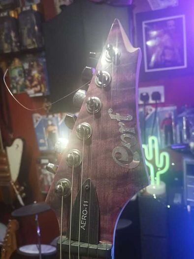 Cort Aero 11