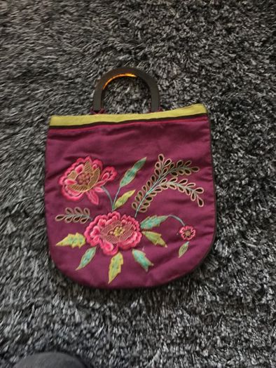 Embroidered Pattern Clutch Hand Bag
