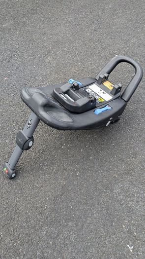 Joie Car seat with Isofix base