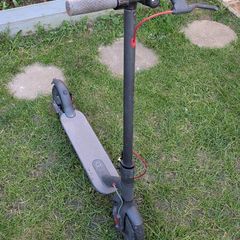 Xiaomi M365 Electric Scooter