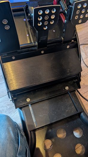 Fanatec CSL DD sim racing rig