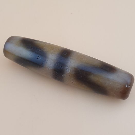 Vintage Himalayan Tibetan Zigzag Pattern Agate Bead Amulet