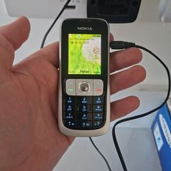 Nokia 2630 , with charger