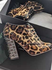 Dolce Gabbana || UK 4 || Authentic - New!