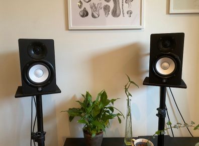 Yamaha HS5 Studio Monitors