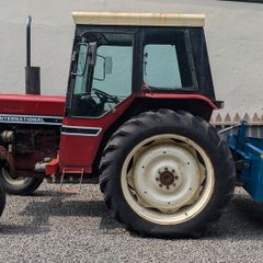 Tractor