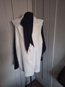 H&M sleeveless waistcoat with lapels