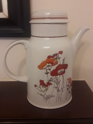 royal doulton coffee pot