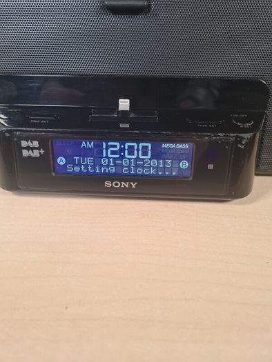 SONY XDR-DS16iPN personal audio system FM radio alarm clock ipod dock  DAB radio